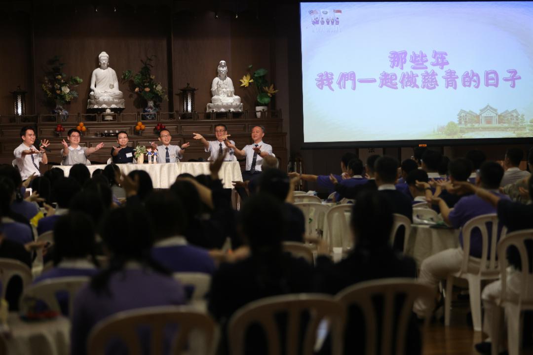 “那些年，我们一起做慈青的日子”座谈，让不同世代的慈青在时光交会中重温慈青岁月，也让曾经走过的足迹，成为年轻慈青继续前行的力量。 【摄影：梁倩宜】